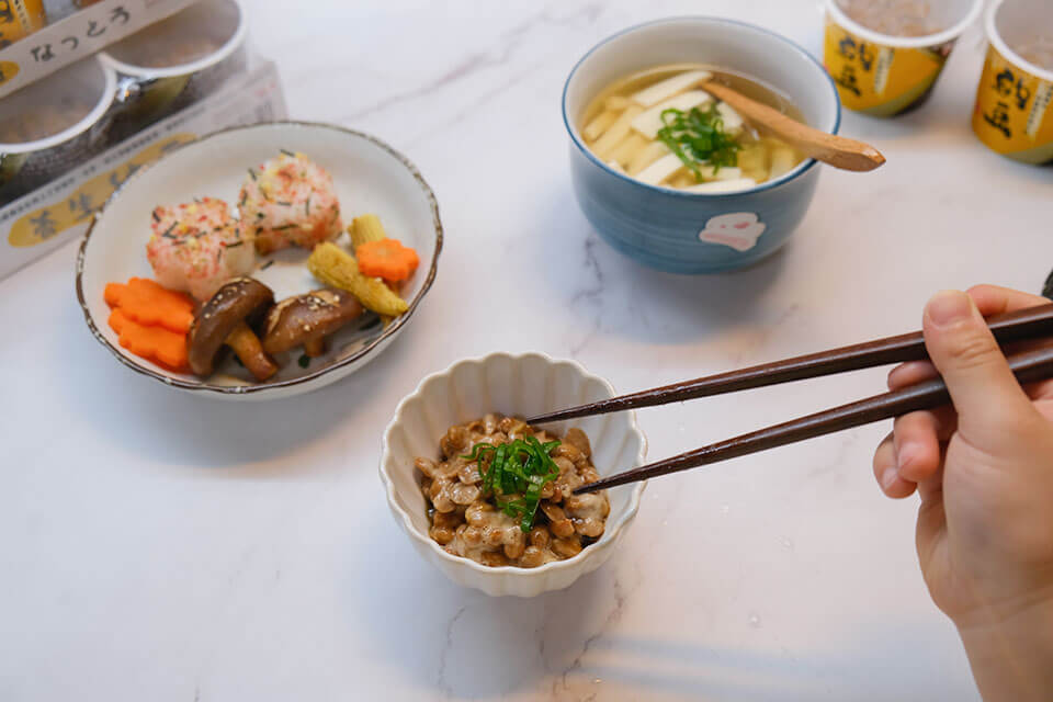 納豆+味噌湯+白飯=日式的一餐！